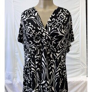 Women Cute elegant Print Black and White Short Sleeve V-Neck Top Size 5XL